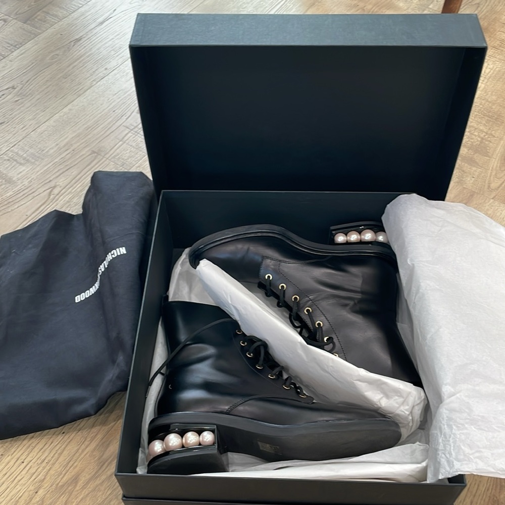 Nicholas Kirkwood | Casati Pearl Combat Boots | Black Leather | Size 39 - Picture 4 of 7